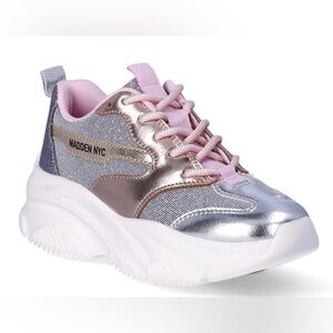 Madden NYC Little Girl & Big Girl Dad Sneaker size 5 new